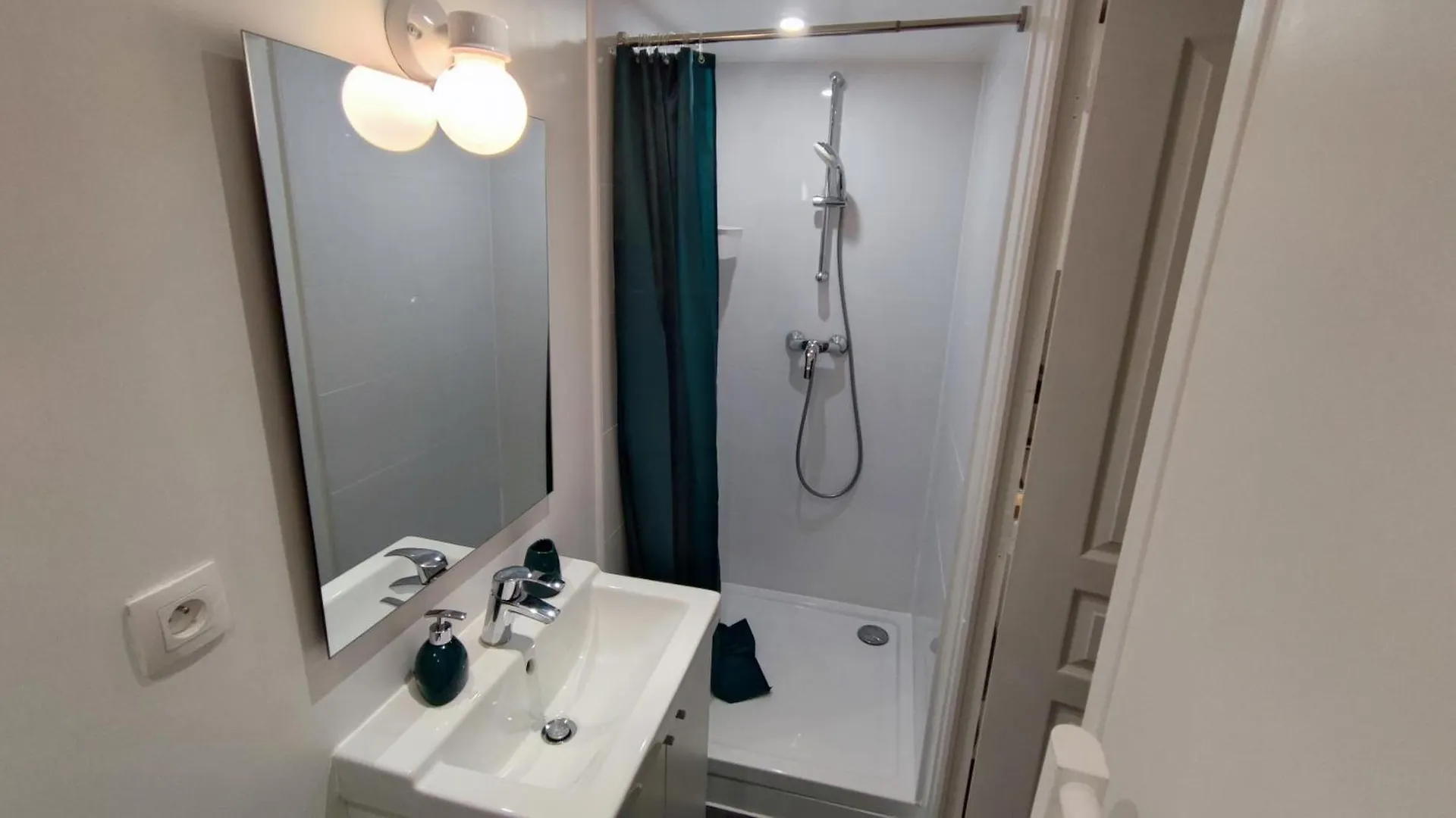 Tiny&Green House إيفري سور سين إيفري سور سين